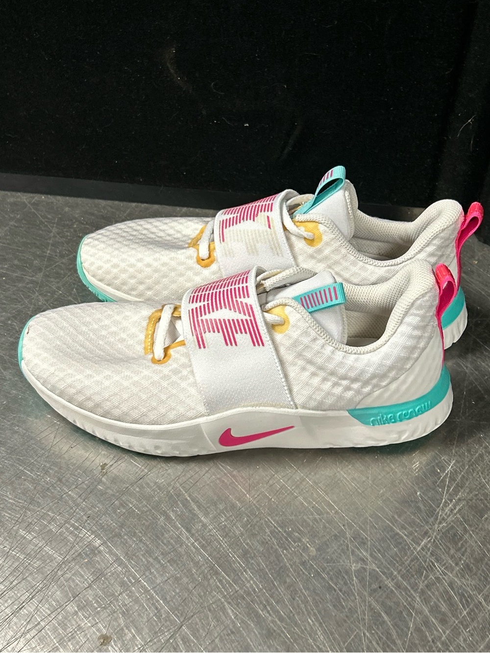 Nike Renew Size 8.5 Women